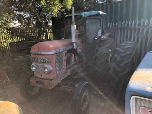 NUFFIELD 4/65 4cylinder diesel TRACTOR Reg. No. YEV 897F (expired) Serial No. 65N/300013/107042 Further details at the time of sale