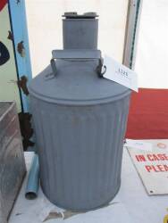 Fluted 5gallon fuel can