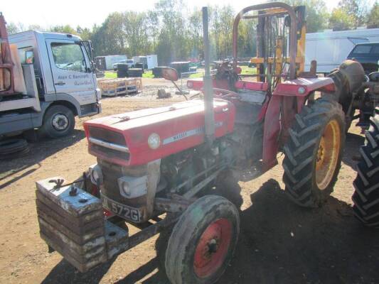 1969 MASSEY FERGUSON 135 3cylinder diesel TRACTORFitted with a Sanderson rear mounted forklift