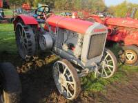 INTERNATIONAL 10-20 TRACTORFurther details at time of sale 
