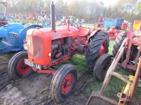 1958 NUFFIELD Universal 3 TRACTORV5 available
