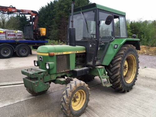 JOHN DEERE 2130 diesel TRACTOR Fitted with OPU Cab. This ex-farm example has been on a local farm for the last 20'yrs and only had 2 main owners from new showing only 6,697hours