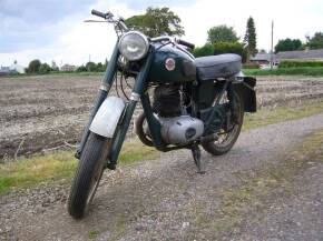 1962 250cc Francis Barnett Cruiser 84 Reg. No. NMC 410 (expired) Frame No. CE16755W Engine No. 20095 Finished in green and described by the vendor as being a restoration project that has been in the barn for 30 years, offered for sale with the original bu