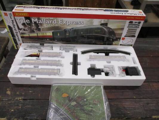 Hornby 00; The Mallard Express train set R1064, boxed and unused