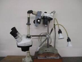 Basuch & Lamb X10 stereoscopic microscope on stand (2)