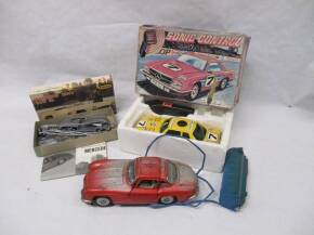 Mercedes-Benz, plastic construction kit of 300SL, tin plate Gull Wing and plastic racing 450SLC