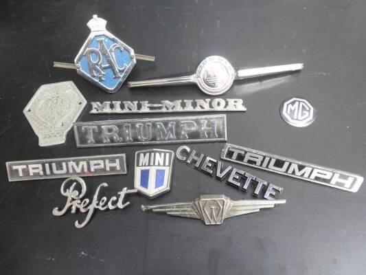 AA commercial badge t/w others