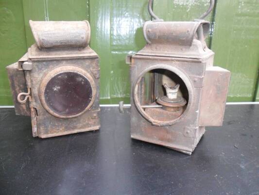 Oldfield dependence oil lamps (2)