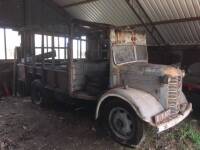 1942 Austin K21 Fire Engine Project Reg. No. GLR 607 Chassis No. K2 YF37235 This WW2 restoration project has been dry stored for 20 years, the vendor states that he drove the K2 into the shed and started on a restoration but the project faltered and it is