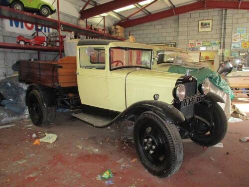 1931 Ford Model AA tipper Reg. No. VK 5567 Chassis No. AA4790810 An older restoration this hand operated tipper lorry is finished in ivory white over black and is without sign writing. The buck has been rebuilt with hardwood and is in sound order, a Grous