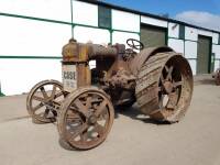 1930 CASE 18-32 Cross-Motor 2cylinder petrol/paraffin TRACTOR Appearing in original condition with steel wheels all round with rear strakes. The vendor reports the tractor is missing the inlet and exhaust manifold.