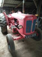 DAVID BROWN 900 diesel TRACTOR Reg. No. XAH 324 (expired) An older restoration.