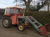 1973 MASSEY FERGUSON 135 3cylinder diesel TRACTOR Reg. No. RBL 668M Serial No. 428980 Fitted with a front loader, new back tyres, is stated to be in original condition and starts on the button. Checks show an active registration number, but no V5 is avai