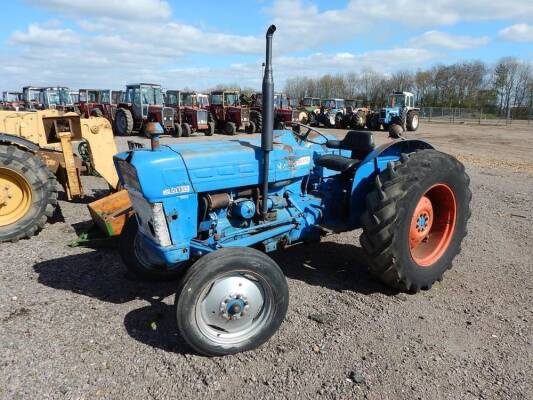 FORD 2000 Dexta diesel TRACTOR A pre-Force example with rear linkage.