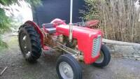 1956 FERGUSON FE-35 4cylinder diesel TRACTOR. The vendor reports this gold belly has been painted red for as long as he can remember.