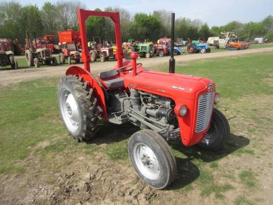 MASSEY FERGUSON 35X Multi-Power 3cylinder diesel TRACTOR This vendor reports this tractor has received a recent full engine overhaul and new paint.