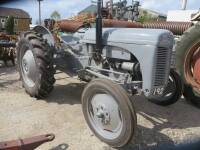 FERGUSON TE-20 4cylinder petrol/paraffin TRACTOR. Reg. No. 192 YVA. Serial No. TE8493