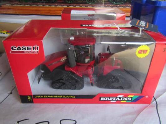 1/32 scale Case International 600 Quadtrac