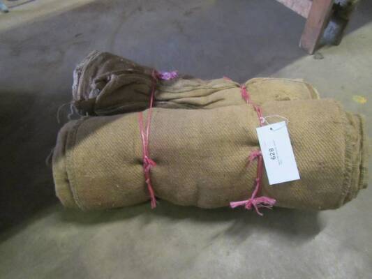 Assorted hessian sacks (20)