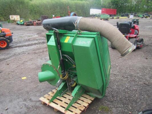 John Deere 346T Grass Collector PTO driven