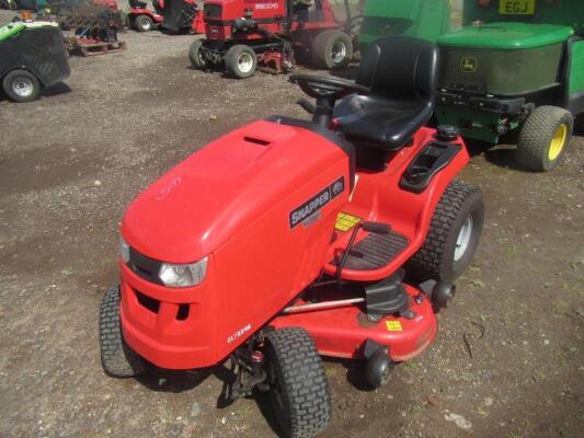 Snapper Ride on Mower ELT 2246 46in Deck 22hp