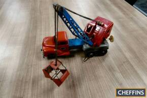 Clockwork toy crane of tinplate construction by Gama, West Germany (working order)