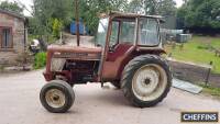 INTERNATIONAL 574 4cylinder TRACTOR Fitted with horseshoe front window