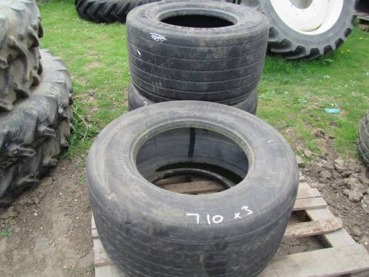 445/45 R19.5 Tyres