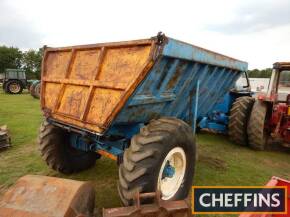 FORD 5000 diesel TRACTOR Fitted with a Shawnee Poole plant trailer