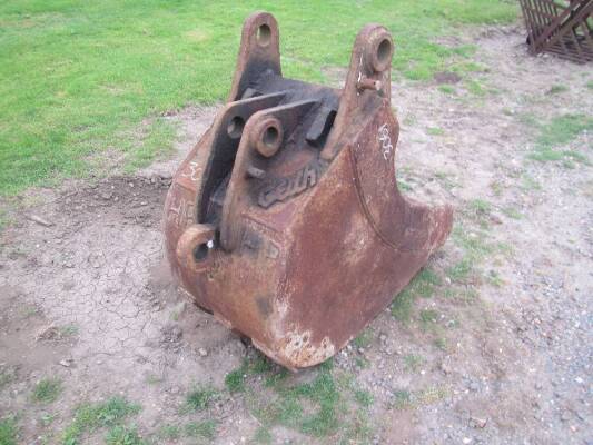 20in Digging Bucket c/w 60mm pins