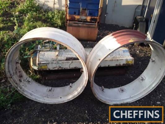 Pair of tractor rear wheels