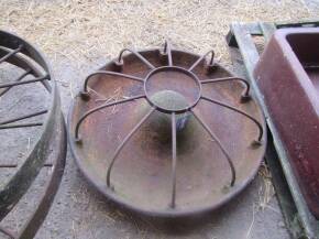 Mexican hat cast iron pig trough