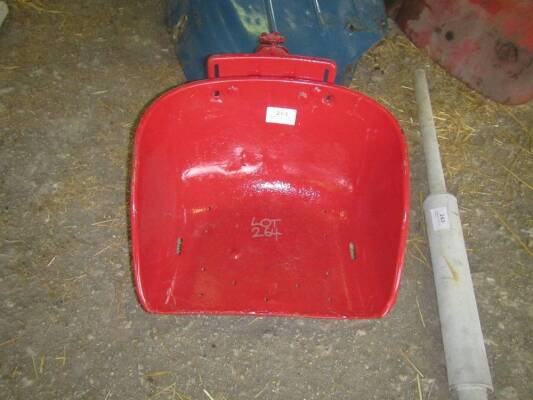 Massey Ferguson 100 series suspension seat