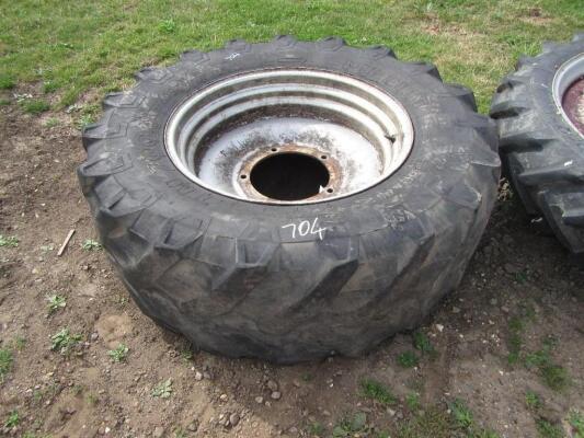 JCB Fastrac Wheel & Tyre