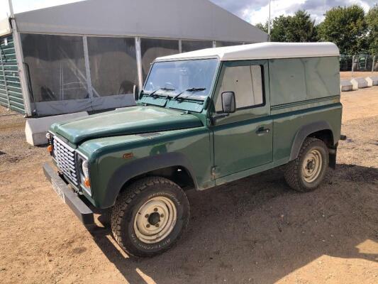 Land Rover Defender 90 TD5 Diesel Mileage: 95,000 approx MOT till Nov.19