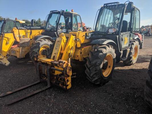 2012 JCB 531-70 Telehandler c/w rear & side camera, hyd quick release, pallet forks, JCB Sure grip tyres. Former council owned Hours: approx 1200 Reg.