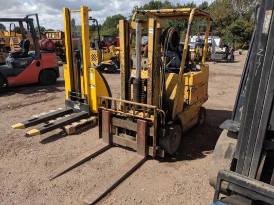 Caterpillar T40 2 Ton Forklift Ser. No. 94P267