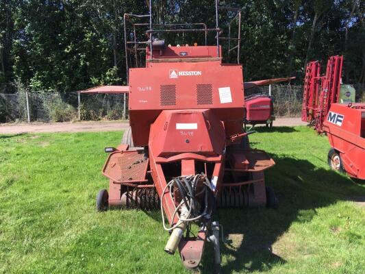 Hesston 4755 Square Baler Bales: approx 117,000