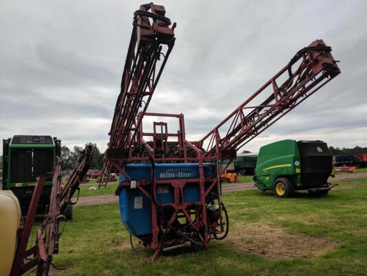 Gem 21m Crop Sprayer c/w stainless steel induction hopper & hydraulic folding booms