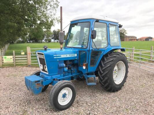 FORD 4000 2wd TRACTORSerial No. B72857Fitted with a Q cab and rear linkage in good straight ex-farm condition. A one owner example showing 3,745 hours