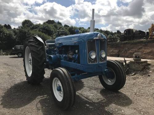 1964 FORDSON Super Major 4cylinder diesel TRACTOR The vendor reports that this nut and bolt restoration has used all genuine tinwork, has received a full engine and gearbox rebuild and finished in 2pak paint