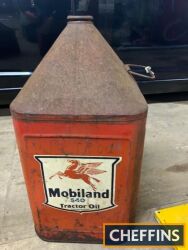 Mobiland 540 Tractor Oil, pyramid top can