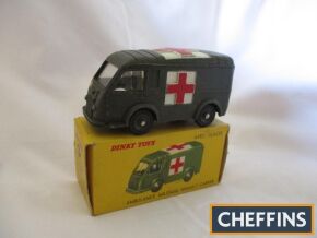 French Dinky 80F Ambulance Militaire Renault-Carrier, near mint, box fine