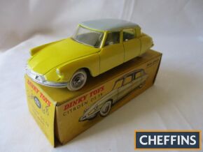 French Dinky 522 Citroen DS19, yellow and grey, spun hubs, fine, box good