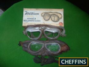 3no. motoring goggles/1 set boxed