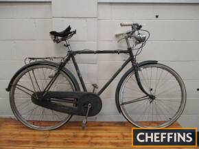 Raleigh gent's bicycle, 3 speed, carrier rack and lights