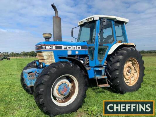 1987 FORD TW-15 SII. 6cylinder diesel TRACTOR Reg. No. D669 UHR Serial No. 918228