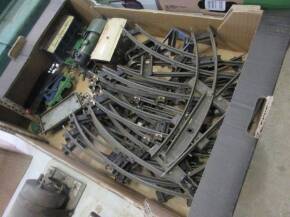 Hornby clockwork O gauge train set consisting of loco', rolling stock, rails and accessories, unboxed