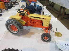 Case 930 tractor 1:16 model by Ertl precision series