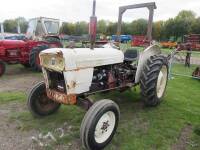 DAVID BROWN 880 3cylinder diesel TRACTOR Described as being in ex-farm condition and to be running